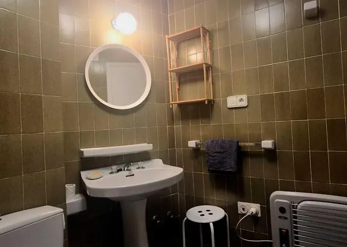 Manzaneda Natura T1 アパート